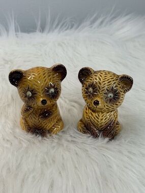 Vintage Ceramic Bear Figurine Pair in Brown - Decorative Home Accent
